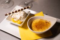 Cr&egrave;me br&ucirc;l&eacute;e Zitronengras Ananassorbet